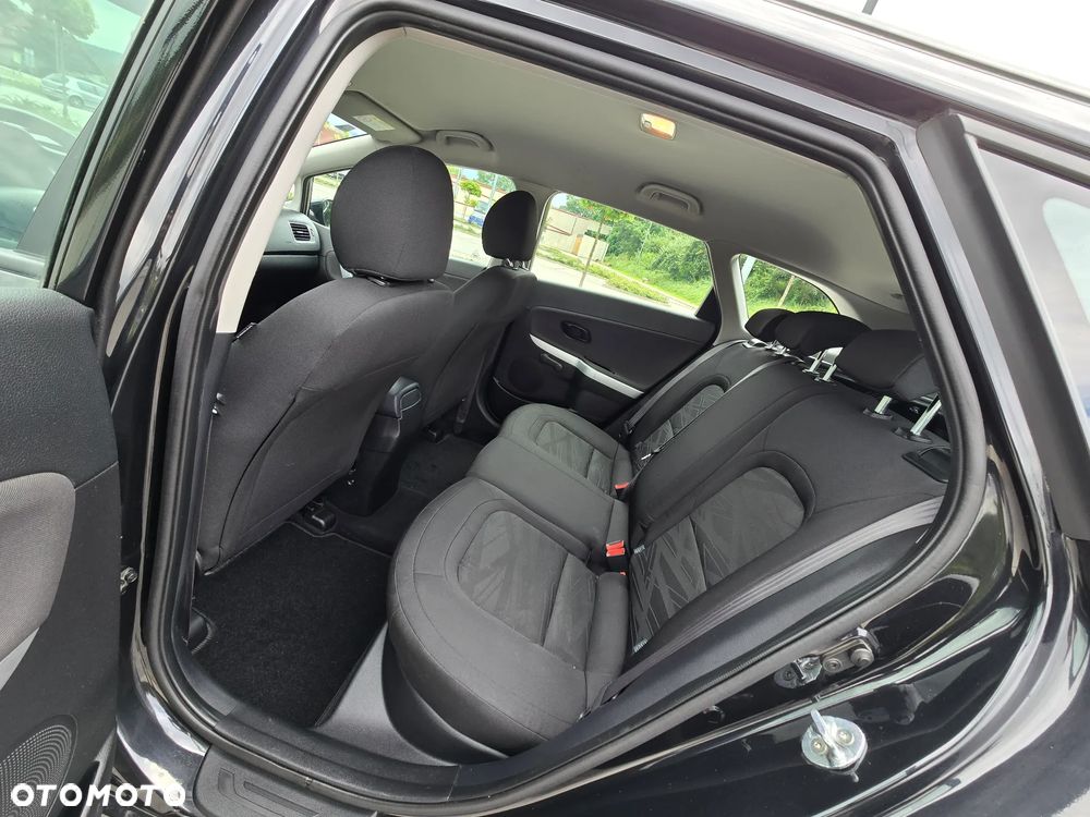 Kia Ceed 1.4 CRDi 90 Vision - 11