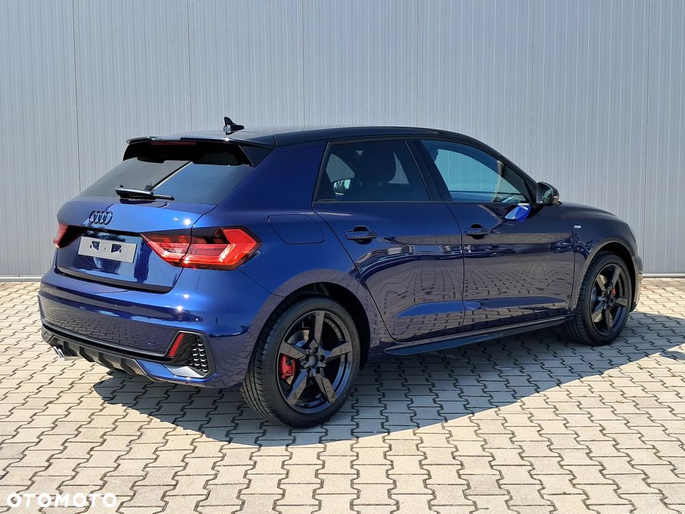 Audi A1 ver-40-tfsi-s--line-s-tronic - 2