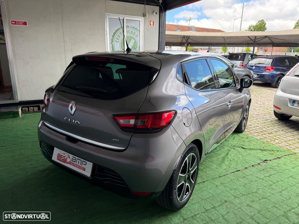 Renault Clio 1.5 dCi Dynamique S - 8
