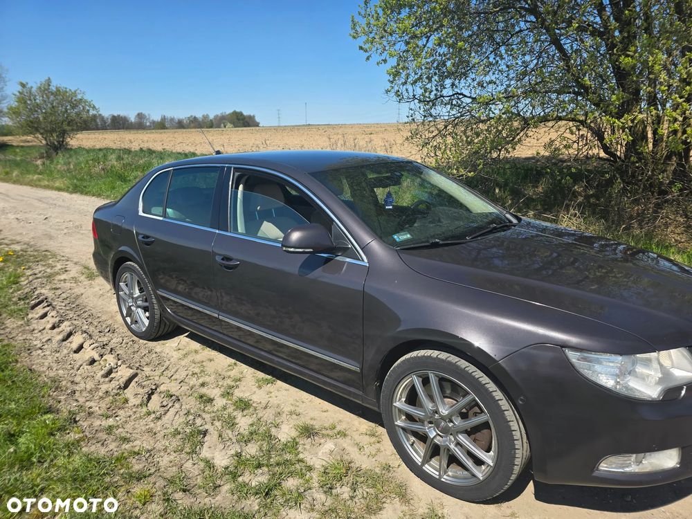 Skoda Superb 3.6 FSI 4x4 Elegance DSG - 2