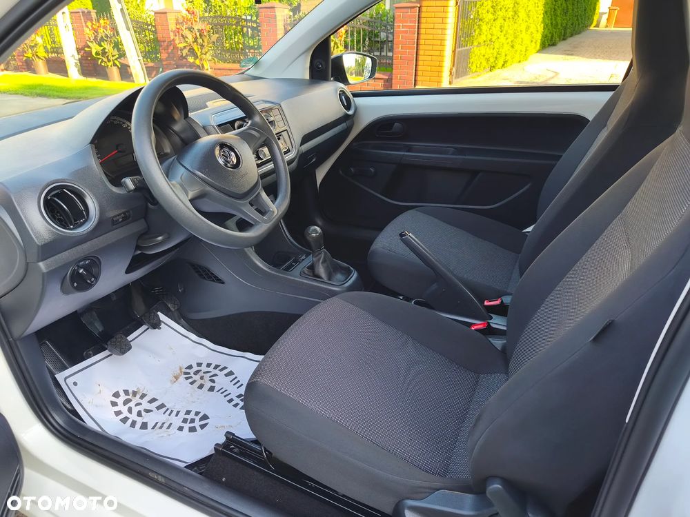 Volkswagen up! club - 38
