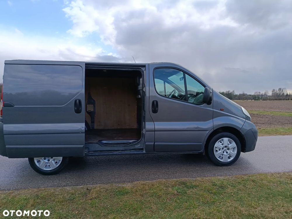 Opel Vivaro - 9