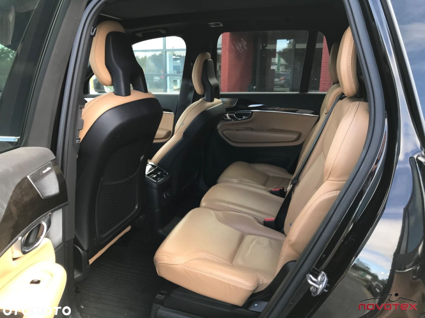 Volvo XC 90 - 22