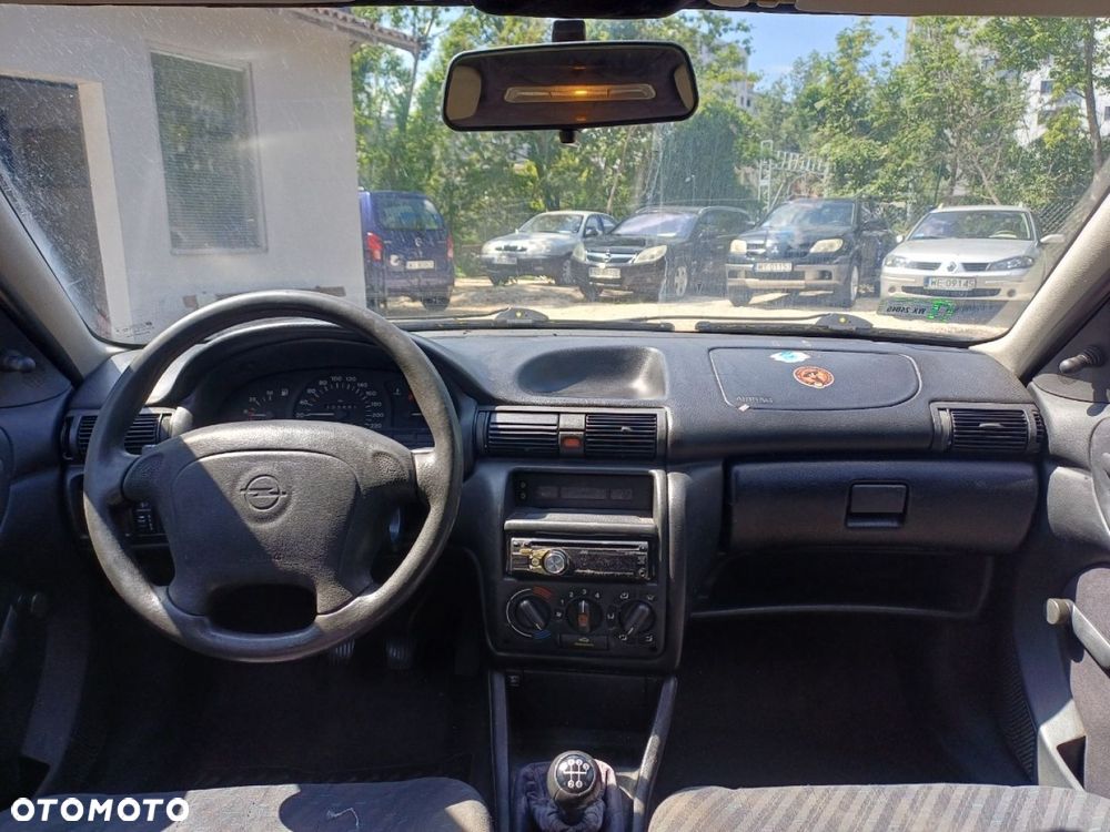Opel Astra - 9