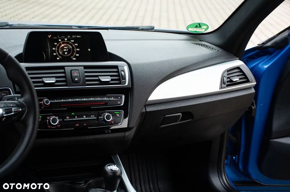 BMW Seria 1 118i Edition Sport - 14