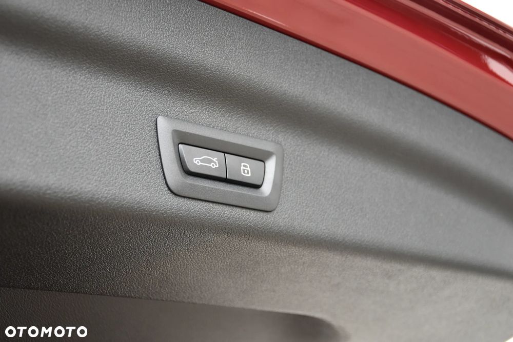 BMW iX1 xDrive30 66.5kWh M Sport Edition - 33