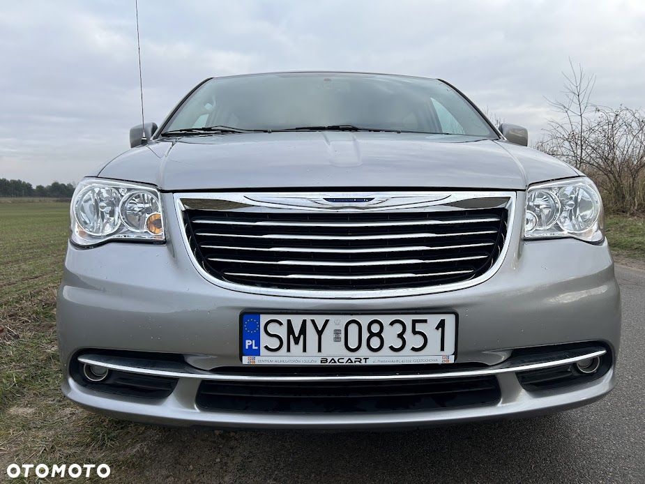 Chrysler Town & Country 3.6 Touring - 25