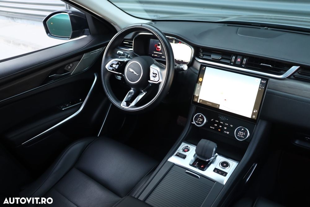 Jaguar F-Pace P400e AWD R-Dynamic HSE - 19