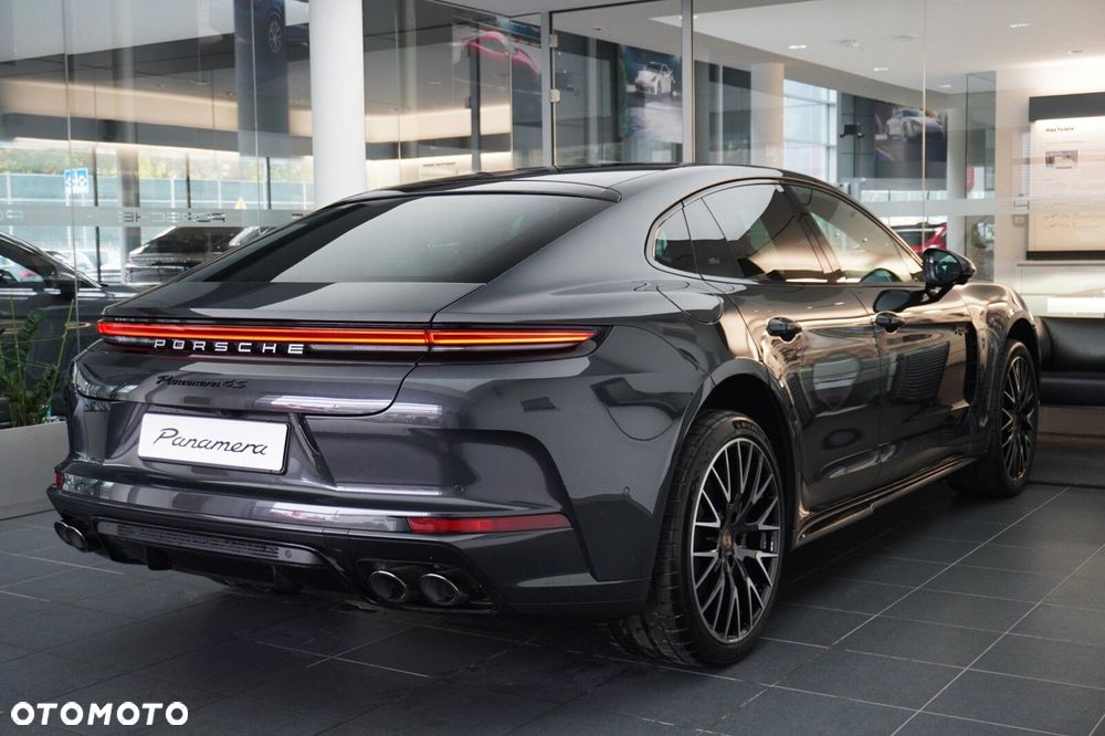 Porsche Panamera - 5