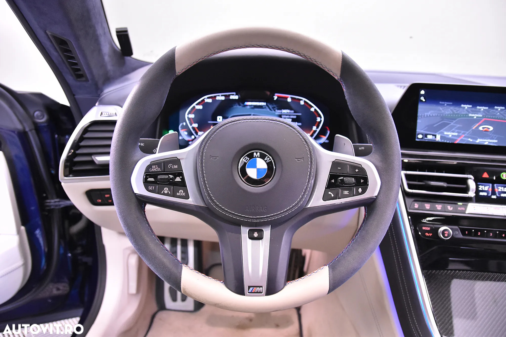 BMW M8 M850i xDrive AT - 16