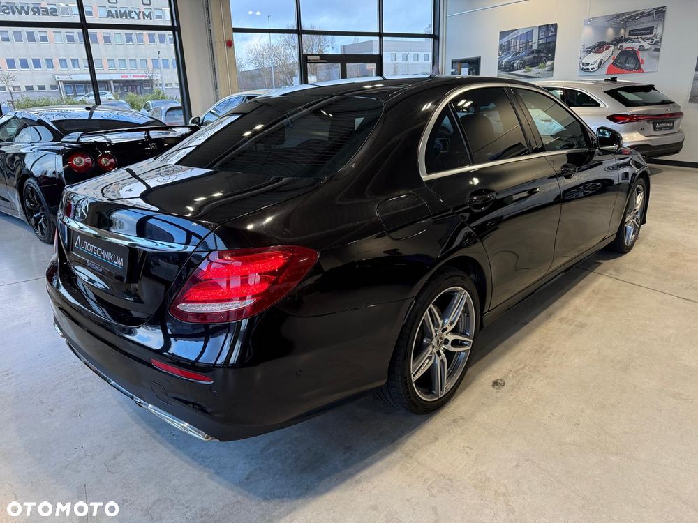 Mercedes-Benz Klasa E 220 d 9G-TRONIC AMG Line - 3