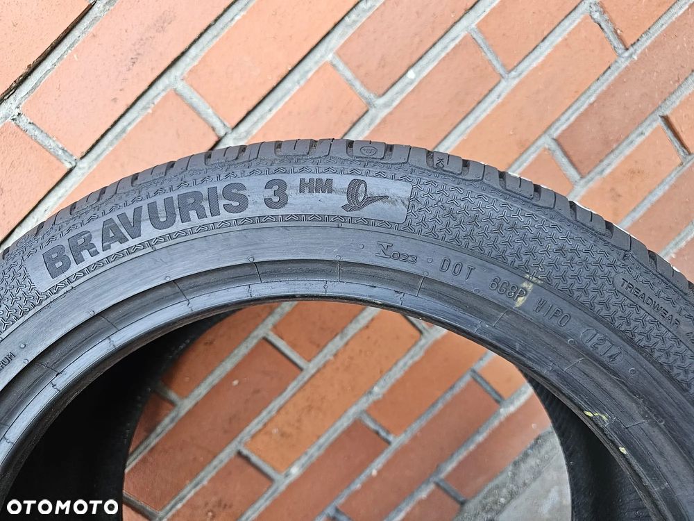 (O139) 235/45R17 97Y 6,4mm 14r / Barum Bravuris 3 HM - 5