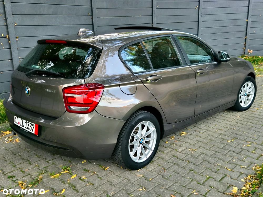 BMW Seria 1 118d DPF Edition Sport - 11