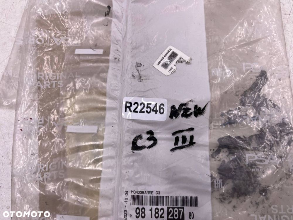 Znaczek Citroen C3 III 16-24r. NOWY napis znaczek emblemat na klapę bagażnika ORYGNALNY 9818228780 - 4