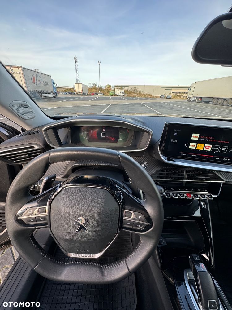 Peugeot 2008 1.5 BlueHDi Allure Pack S&S EAT8 - 11