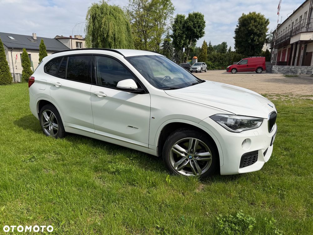 BMW X1 xDrive20i M Sport - 1