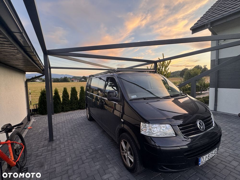 Volkswagen Caravelle - 2