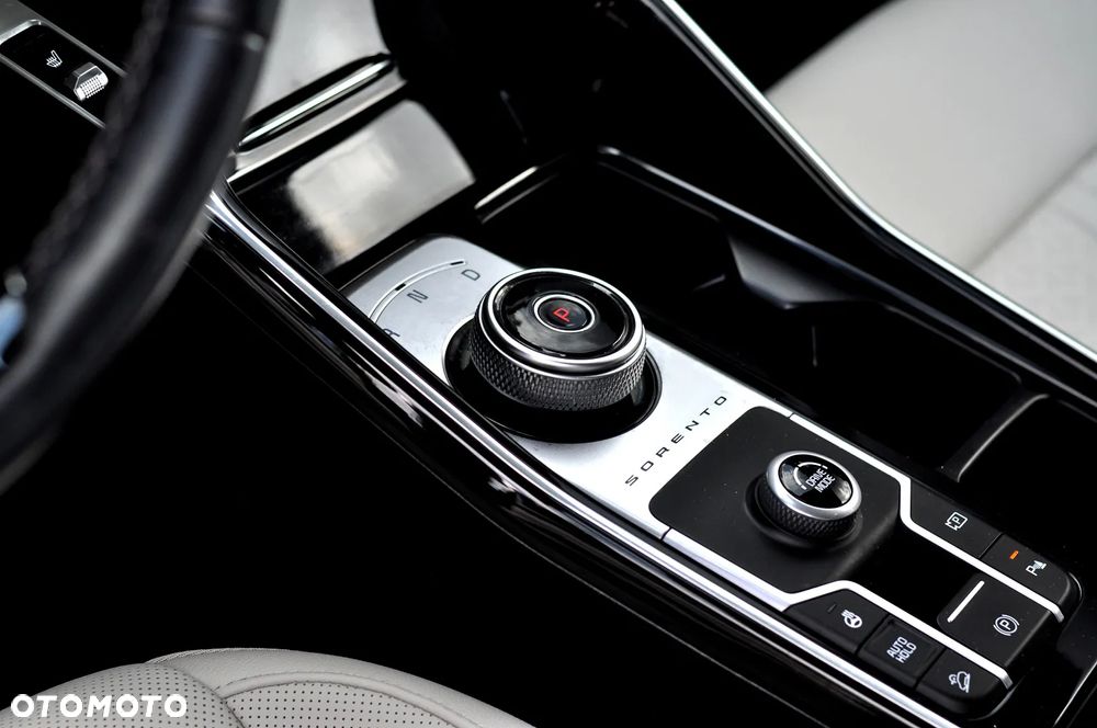 Kia Sorento 1.6 T-GDI HEV Prestige Line 7os - 26