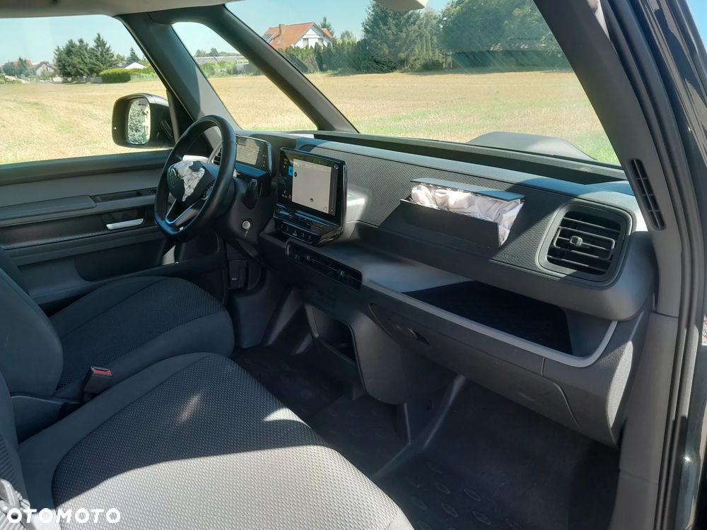 Volkswagen ID BUZZ - 12