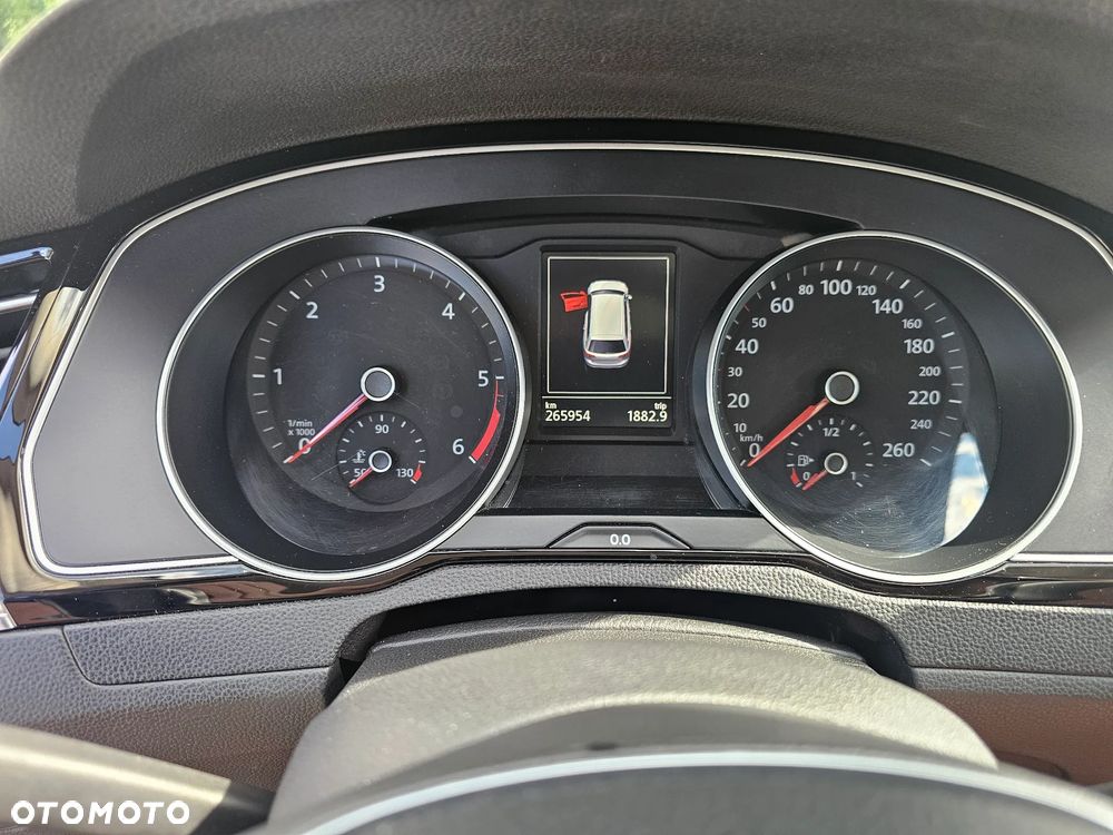 Volkswagen Passat 2.0 TDI 4Mot Elegance DSG - 11