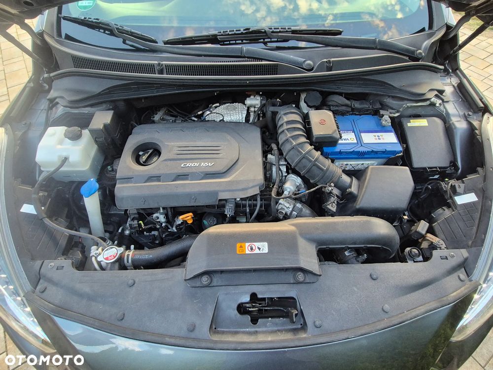 Hyundai i40 Kombi 1.7 CRDi DCT Premium - 19