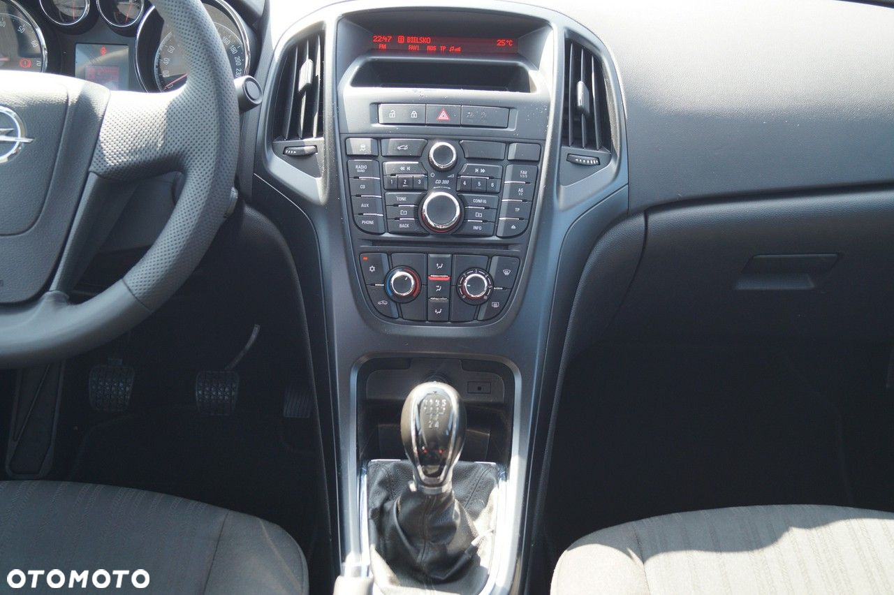 Opel Astra - 18