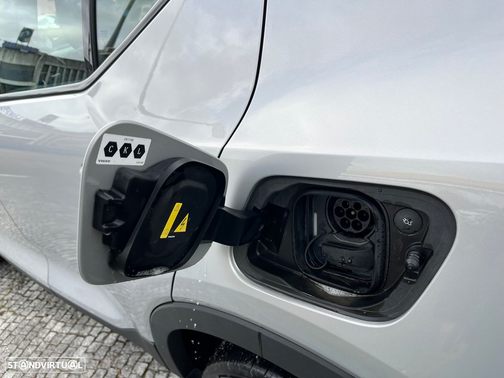 Volvo XC 40 Recharge Core - 20