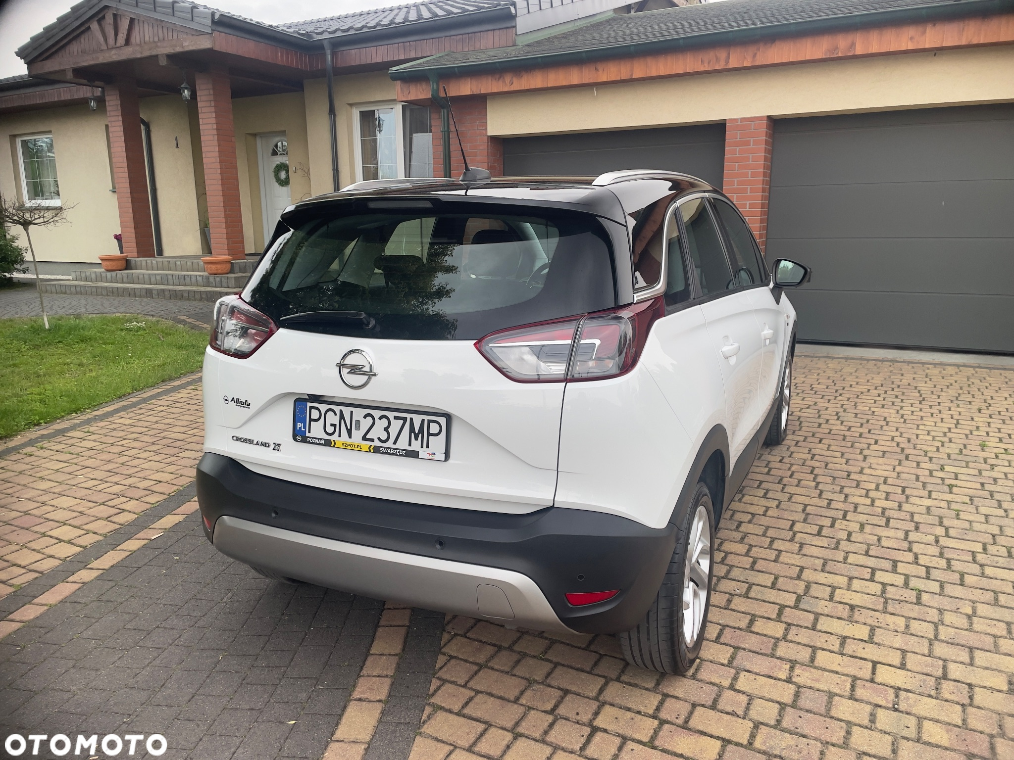 Opel Crossland X 1.2 T 120 Lat S&S - 6