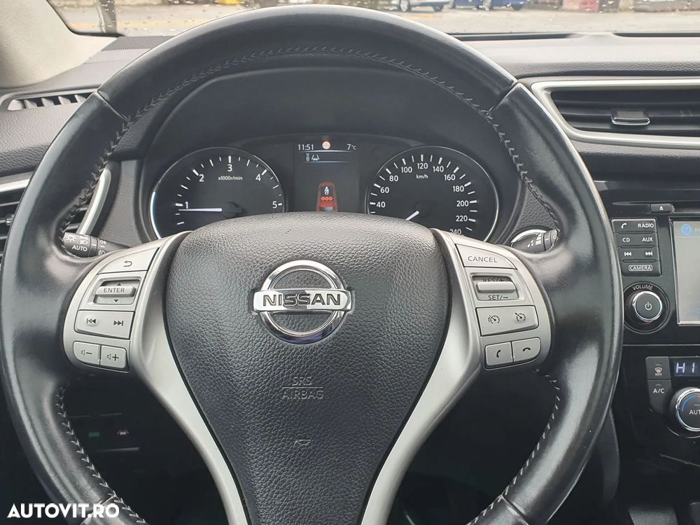 Nissan Qashqai 1.6 DCI Xtronic TEKNA+ - 17
