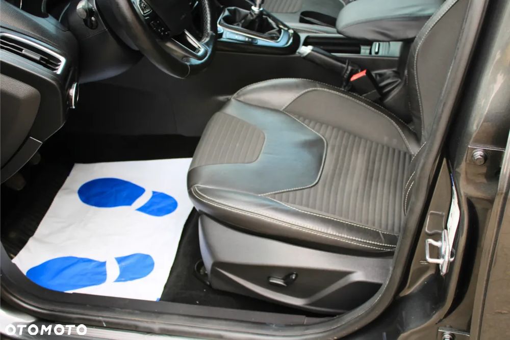 Ford Focus 1.6 TDCi Titanium - 11