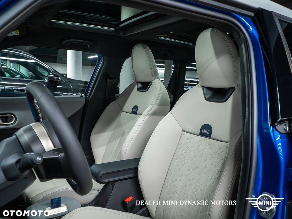 MINI Cooper S Favoured Trim - 14