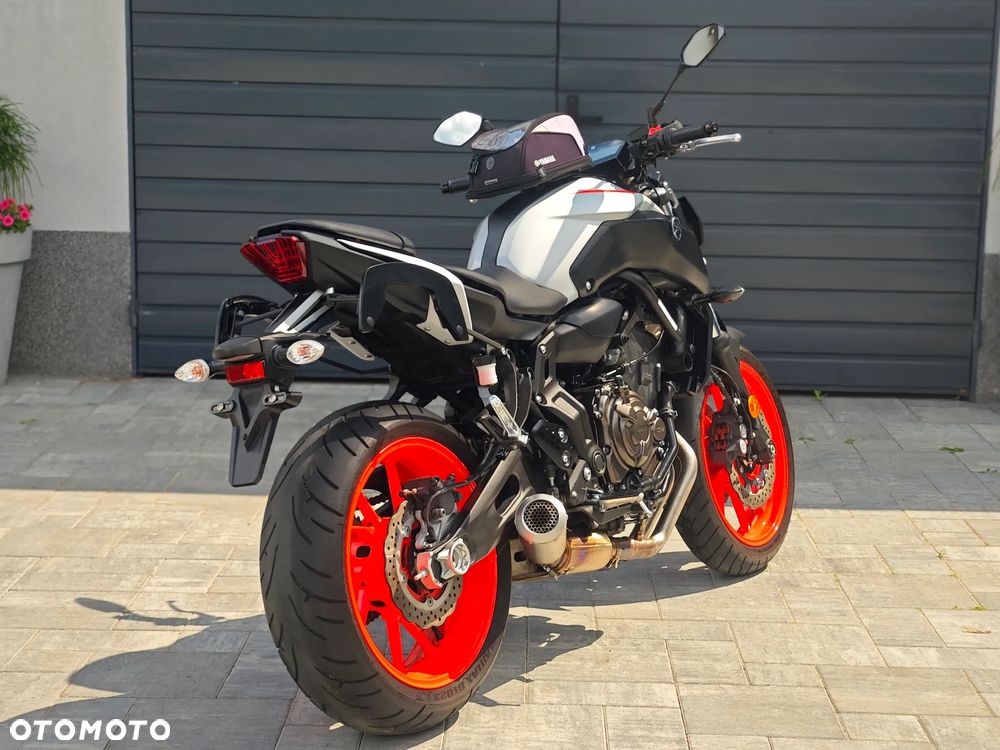 Yamaha MT - 12