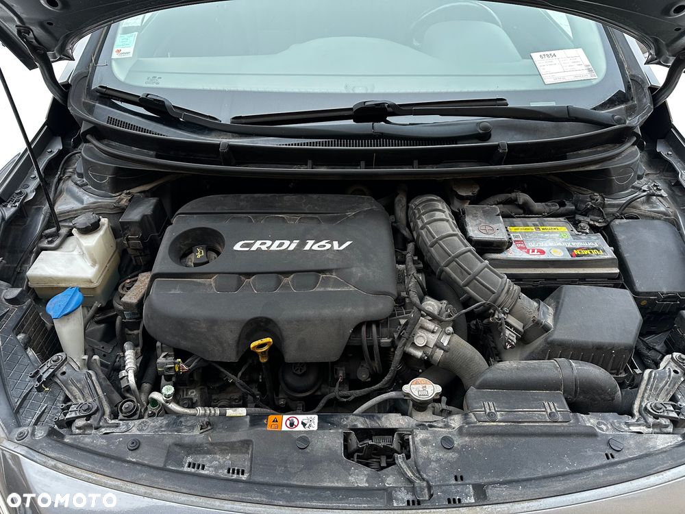 Hyundai i30 blue 1.6 CRDi Classic - 9