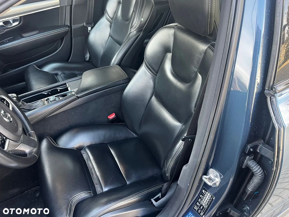 Volvo V90 D4 AWD Momentum - 13