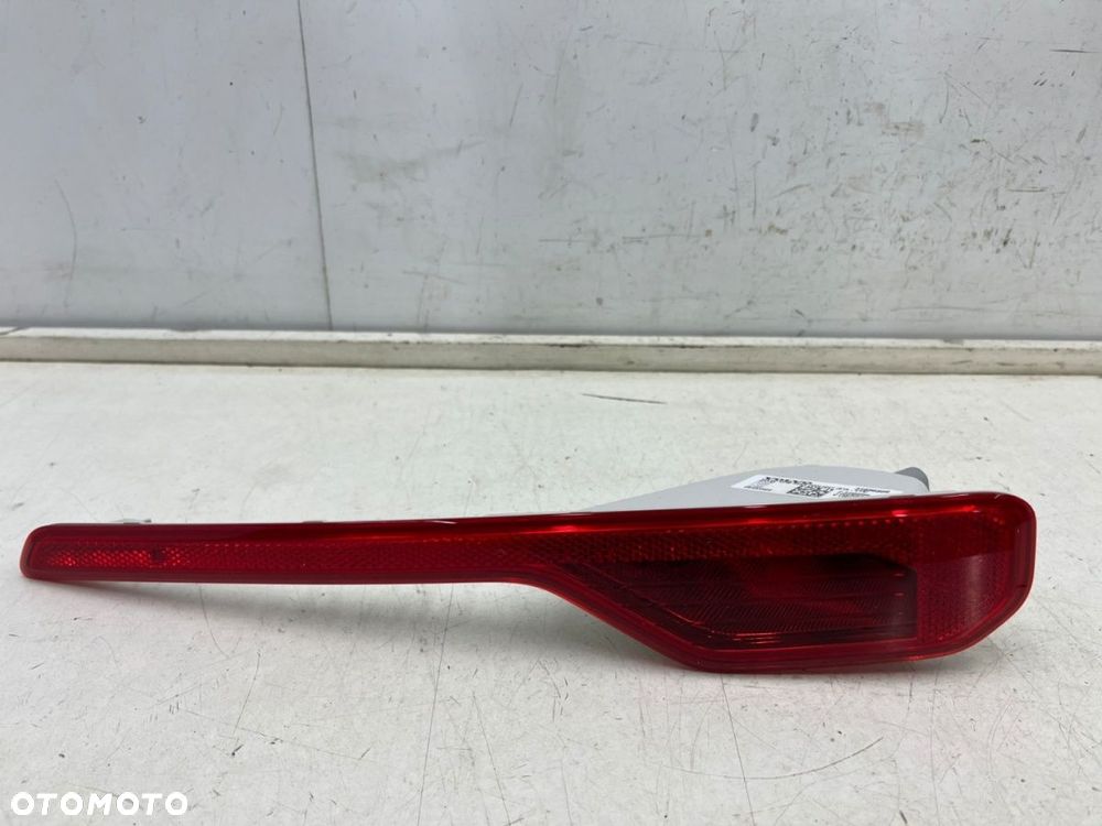 Lampa Volvo XC40 17r.- NOWA prawa tylna lampa przeciwmgielna w zderzak tylny oryginalna prawy tył - 1