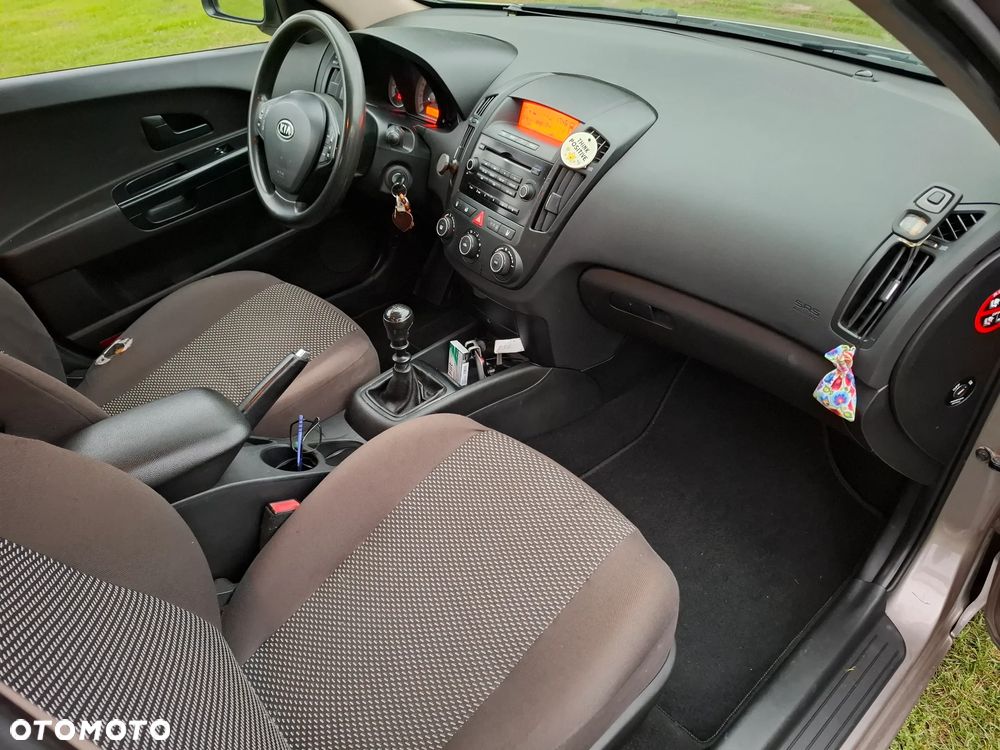 Kia Ceed Cee'd 1.6 Crdi Comfort - 12