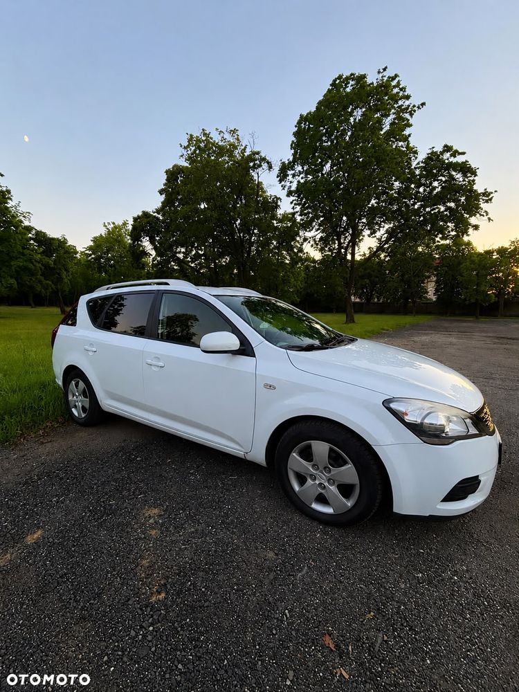 Kia Ceed - 2