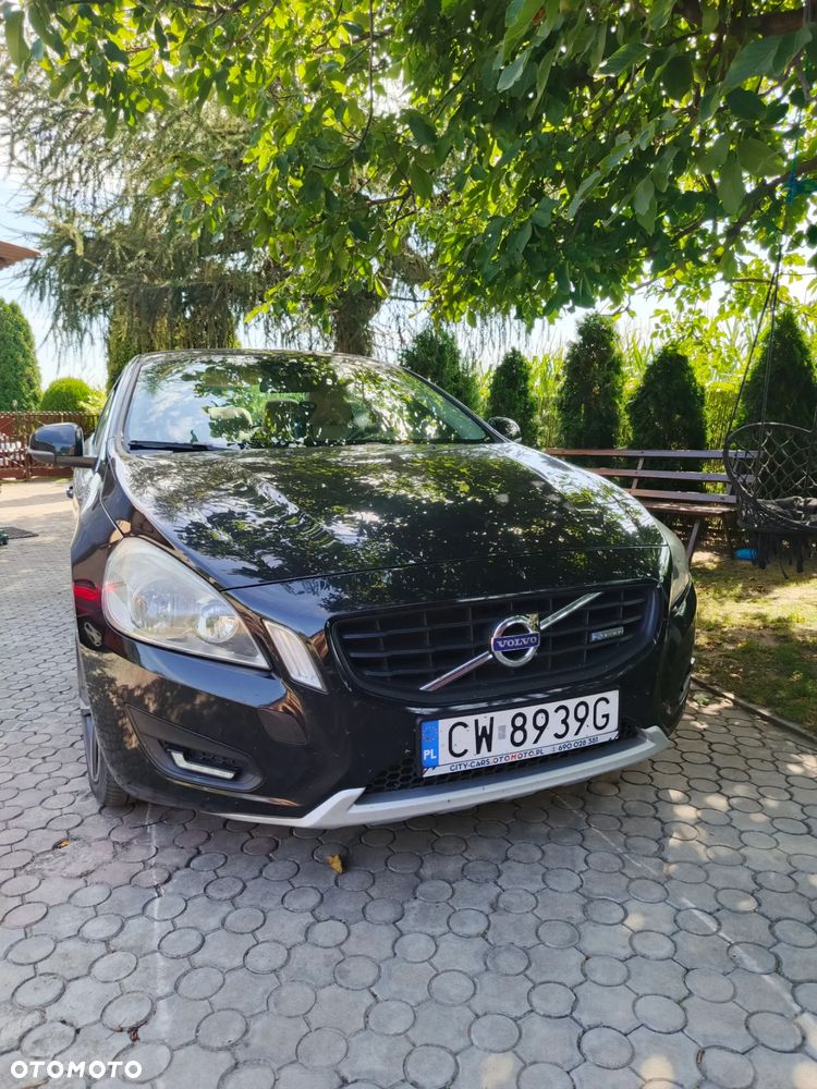 Volvo S60 D3 R-Design - 11