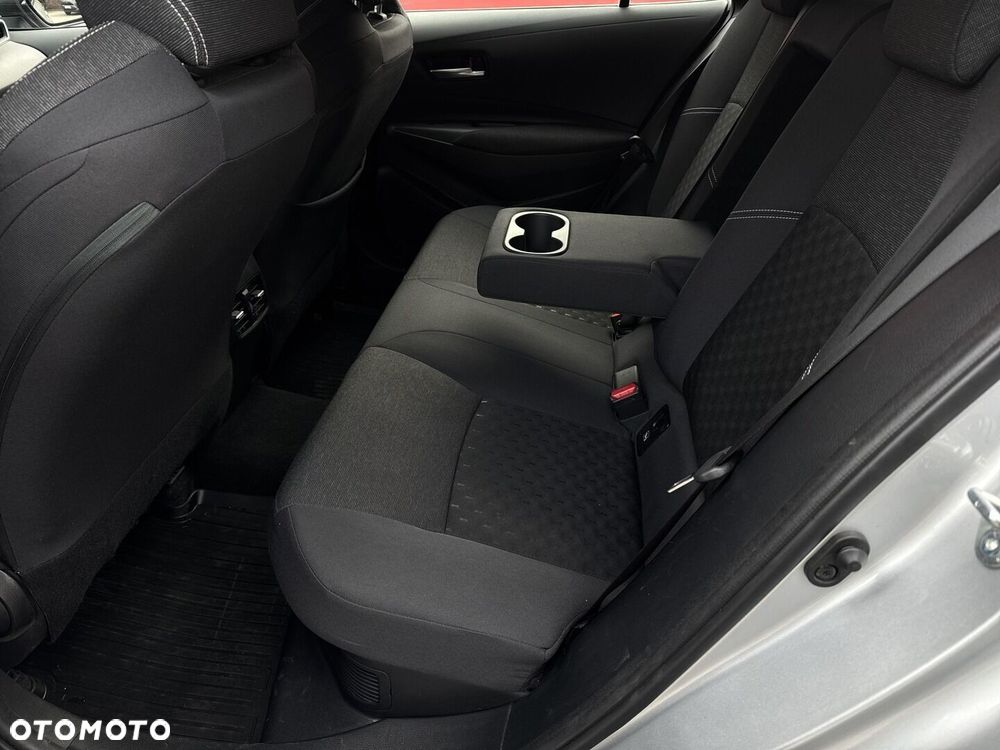 Toyota Corolla 1.8 Hybrid Comfort - 32