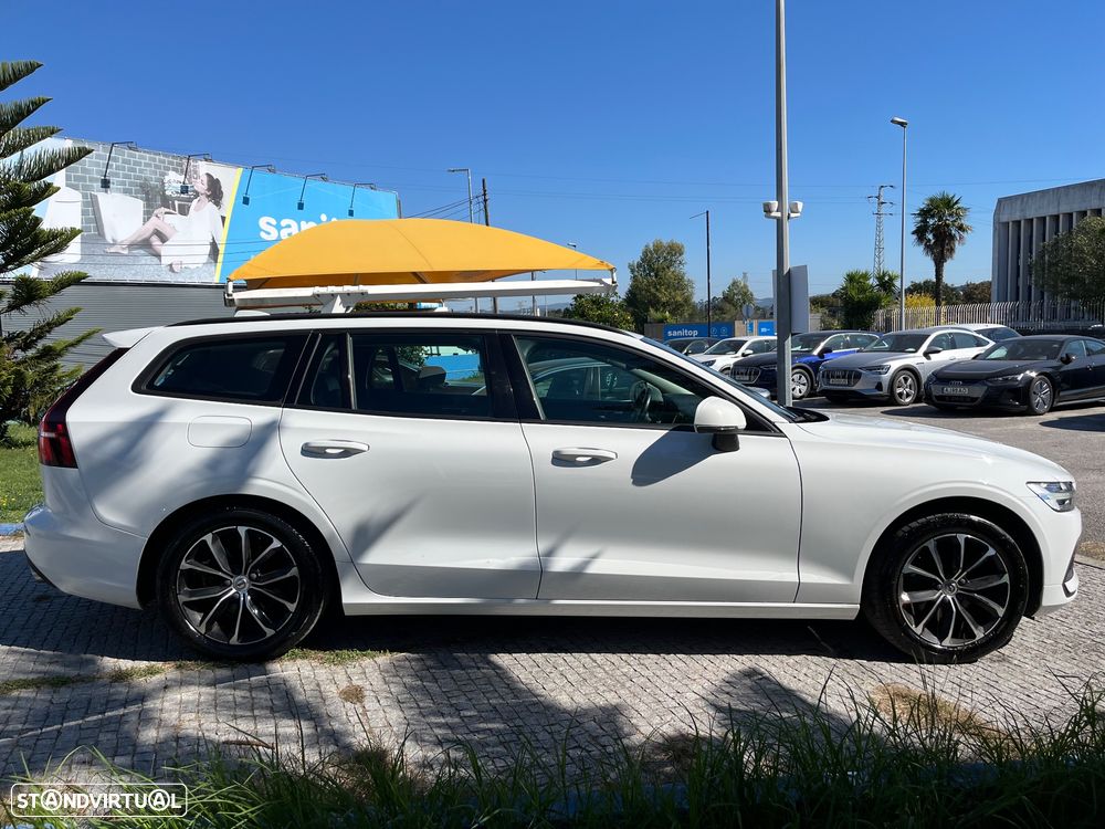 Volvo V60 2.0 D3 Momentum Plus - 7