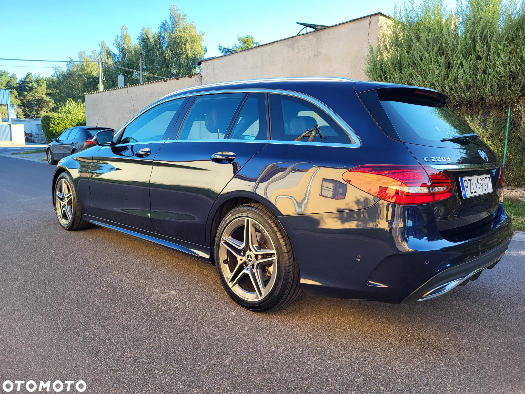 Mercedes-Benz Klasa C 220 d 9G-TRONIC AMG Line - 14