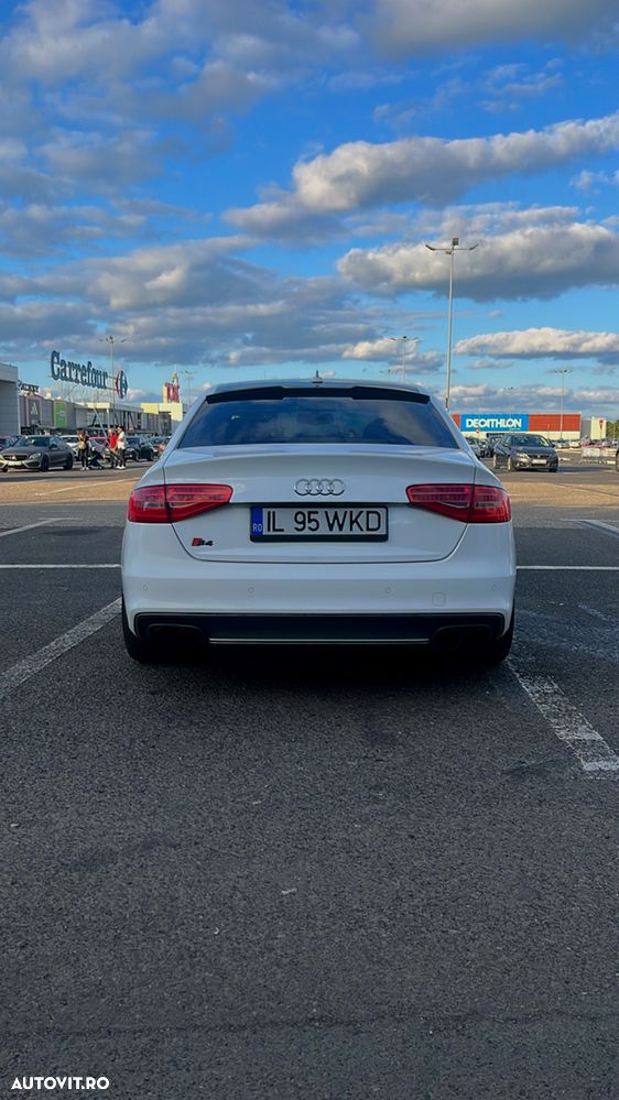 Audi S4 3.0 TFSI Quattro S-Tronic Avant - 11