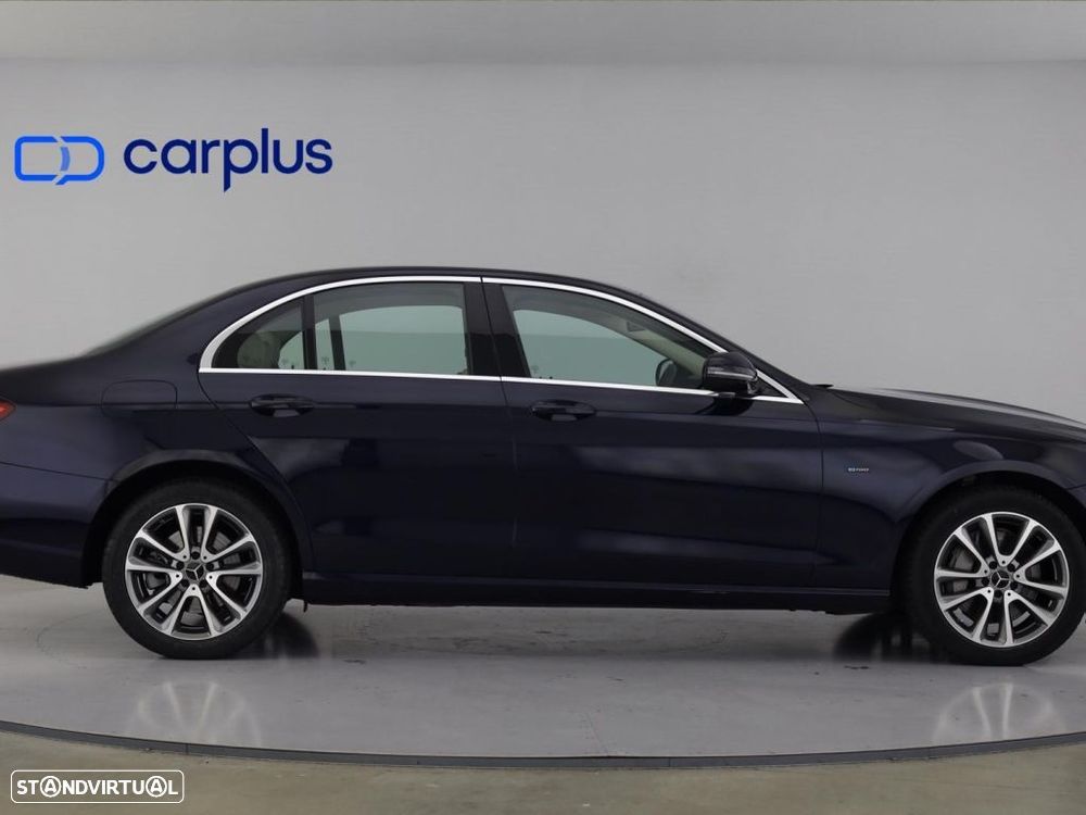 Mercedes-Benz E 300 de AMG Line - 8