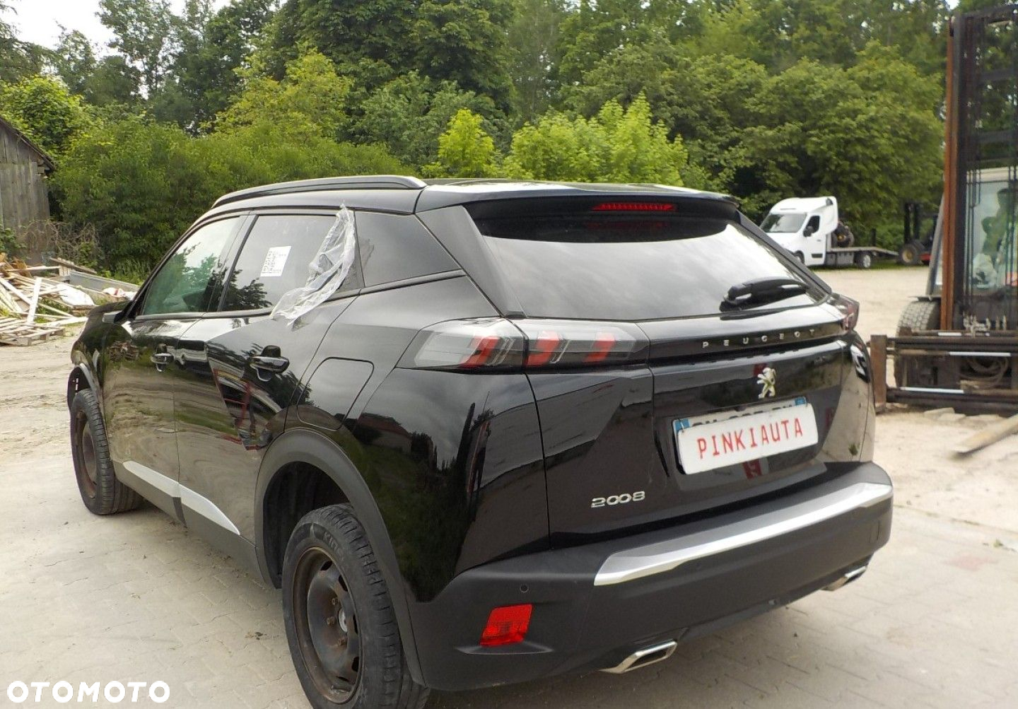 Peugeot 2008 - 11