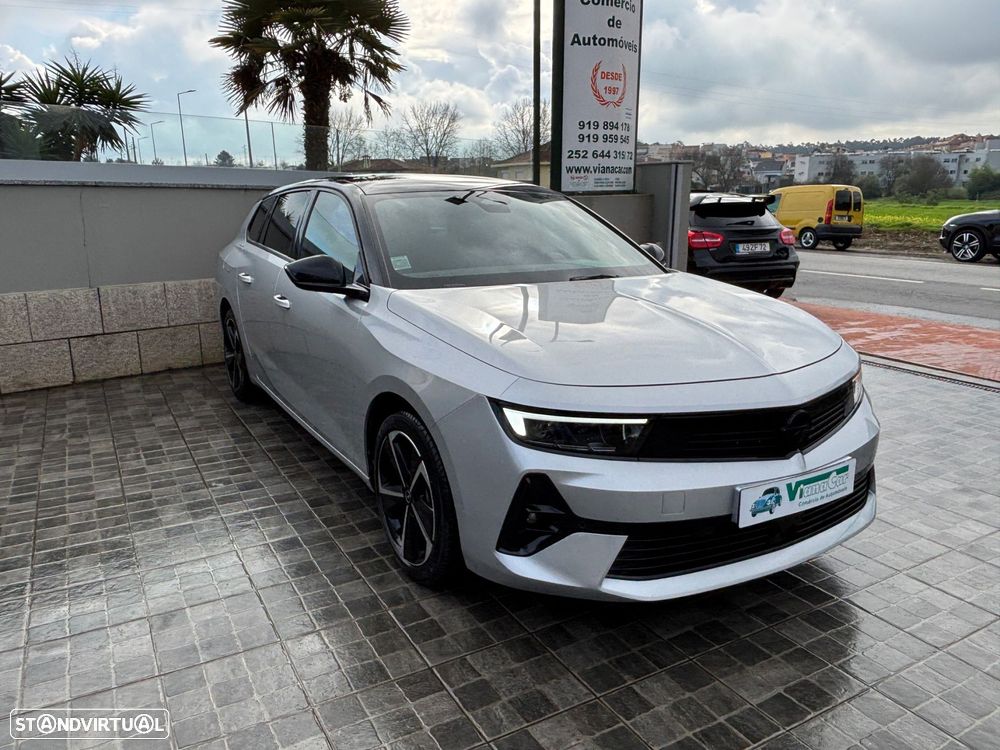 Opel Astra Sports Tourer 1.2 T GS Line - 1