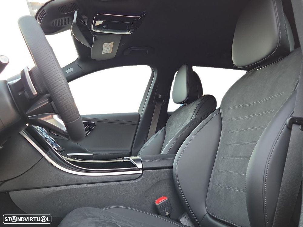 Mercedes-Benz C 300 de AMG Line - 12