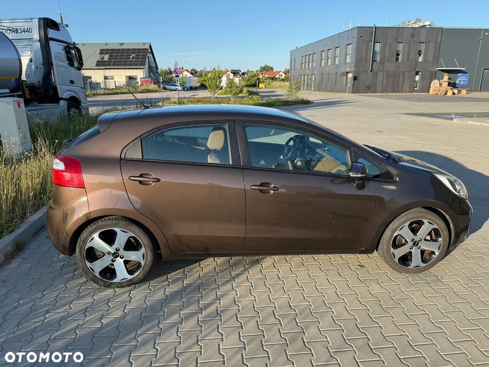 Kia Rio 1.4 XL - 2