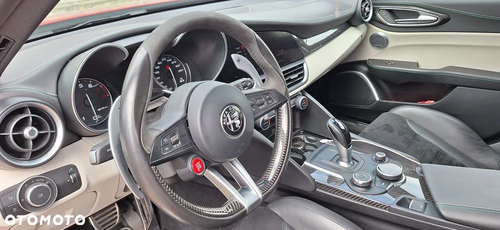 Alfa Romeo Giulia 2.9 Bi Turbo V6 Quadrifoglio Nring - 25