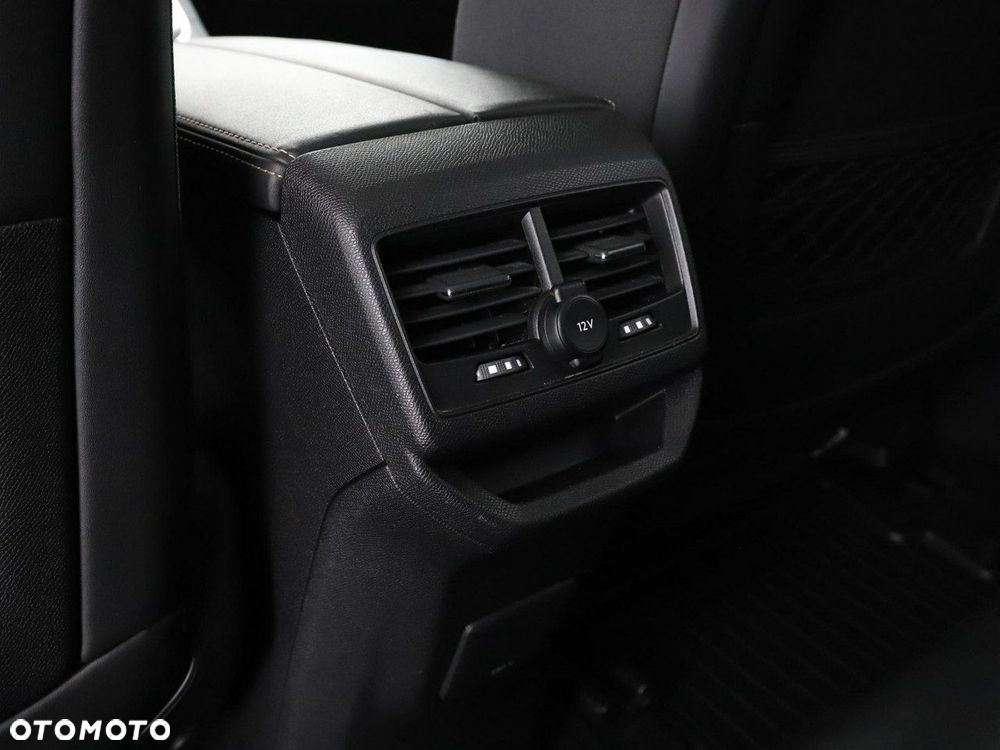 Peugeot 3008 1.6 PureTech GT S&S EAT8 - 41