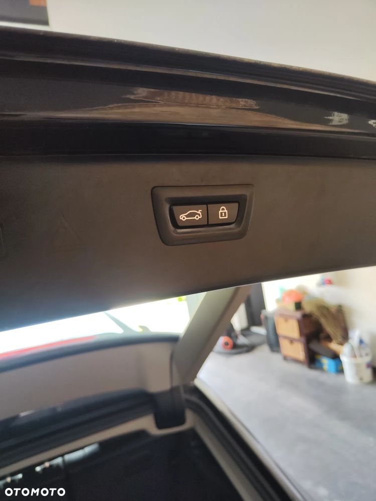 BMW Seria 5 525d Luxury Line - 28